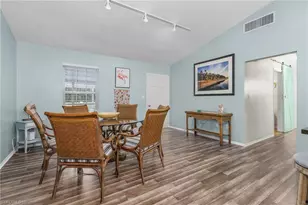 1281 10th St N, Naples, FL 34102 - Photo 10