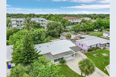 1281 10th St N, Naples, FL 34102 - Photo 26