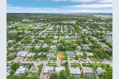 1281 10th St N, Naples, FL 34102 - Photo 30