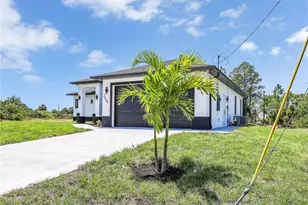 2811 Cerito Ave N, Lehigh Acres, FL 33971 - Photo 2