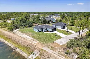 2811 Cerito Ave N, Lehigh Acres, FL 33971 - Photo 32