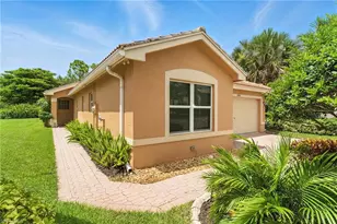 2085 Painted Palm Dr, Naples, FL 34119 - Photo 2