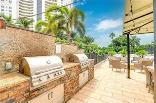 5601 Turtle Bay Dr, Naples, FL 34108 - Photo 22