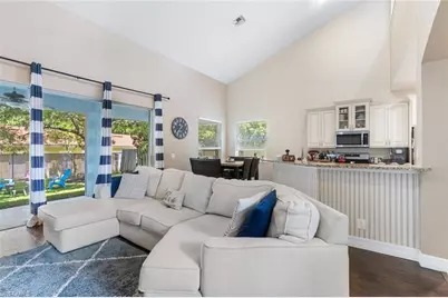 109 Burnt Pine Dr, Naples, FL 34119 - Photo 14