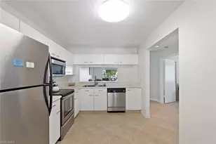 7712 Jewel Ln, Naples, FL 34109 - Photo 4