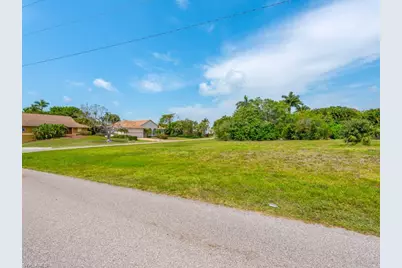 801 Scott Dr, Marco Island, FL 34145 - Photo 8