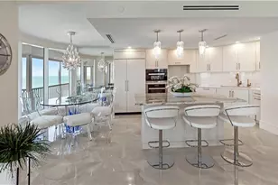 8111 Bay Colony Dr, Naples, FL 34108 - Photo 12