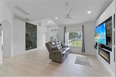 3811 2nd Ave SE, Naples, FL 34117 - Photo 12