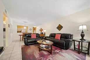 1001 Foxfire Ln, Naples, FL 34104 - Photo 14