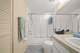 1001 Foxfire Ln, Naples, FL 34104 - Photo 24