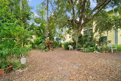 1001 Foxfire Ln #102, Naples, FL 34104 - Photo 26
