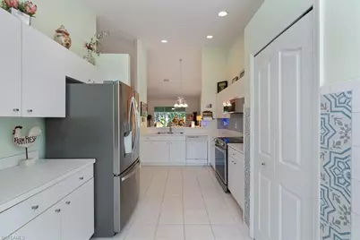 5485 Whitten Dr #119, Naples, FL 34104 - Photo 6