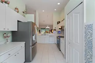 5485 Whitten Dr, Naples, FL 34104 - Photo 6