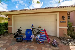 1032 Tivoli Ln, Naples, FL 34104 - Photo 16