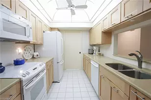 765 Willowbrook Dr, Naples, FL 34108 - Photo 6