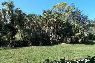 765 Willowbrook Dr, Naples, FL 34108 - Photo 18