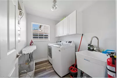 1638 Triangle Palm Ter, Naples, FL 34119 - Photo 16