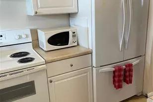 200 Forest Lakes Blvd, Naples, FL 34105 - Photo 16