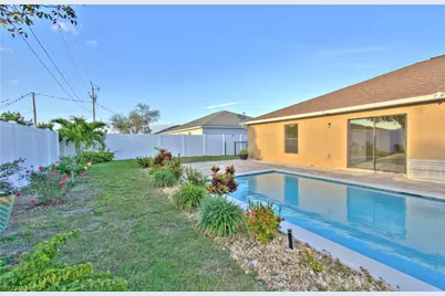 512 Skyline Blvd, Cape Coral, FL 33991 - Photo 28