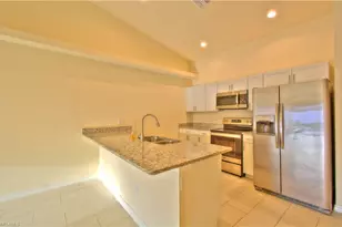 512 Skyline Blvd, Cape Coral, FL 33991 - Photo 8