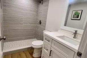 5 Bluebill Ave, Naples, FL 34108 - Photo 8