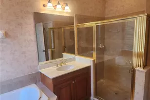 7914 Founders Cir, Naples, FL 34104 - Photo 20