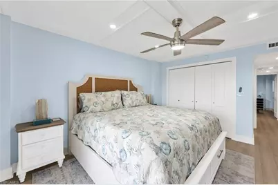 1300 Gulf Shore Blvd N #700, Naples, FL 34102 - Photo 14