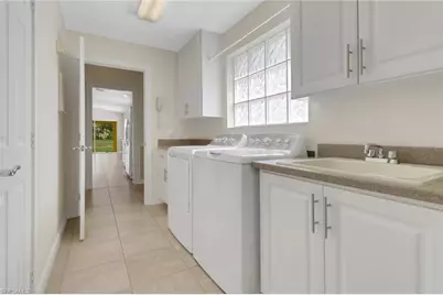 7933 Umberto Ct, Naples, FL 34114 - Photo 16