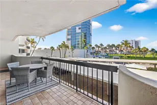 4001 Gulf Shore Blvd N, Naples, FL 34103 - Photo 20