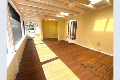 675 Wedge Dr, Naples, FL 34103 - Photo 20