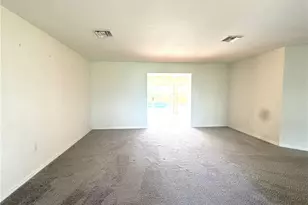 675 Wedge Dr, Naples, FL 34103 - Photo 12