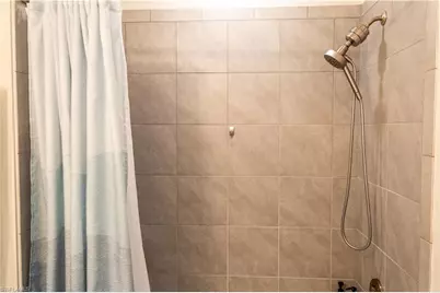 14888 Edgewater Cir, Naples, FL 34114 - Photo 10