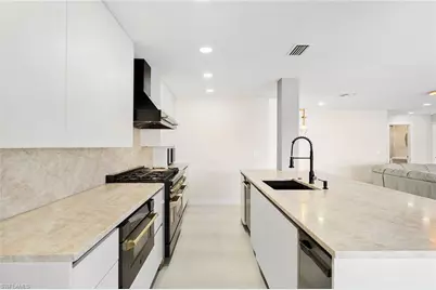 380 Rookery Ct, Marco Island, FL 34145 - Photo 6