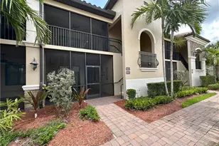 28021 Bridgetown Ct, Bonita Springs, FL 34135 - Photo 2