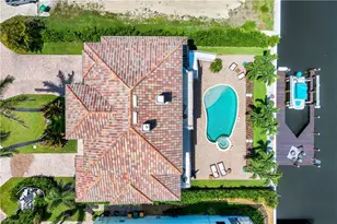 273 Egret Ave, Naples, FL 34108 - Photo 46