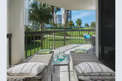 4551 Gulf Shore Blvd N #204, Naples, FL 34103 - Photo 4