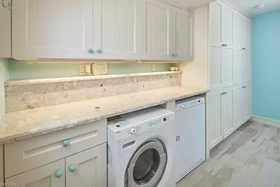 4551 Gulf Shore Blvd N #204, Naples, FL 34103 - Photo 16