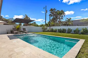 774 99th Ave N, Naples, FL 34108 - Photo 2