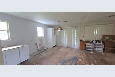 580 7th St SW, Naples, FL 34117 - Photo 4