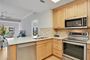 201 Arbor Lake Dr, Naples, FL 34110 - Photo 10