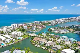 215 Mooring Line Dr, Naples, FL 34102 - Photo 4