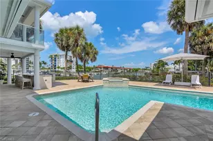 215 Mooring Line Dr, Naples, FL 34102 - Photo 46