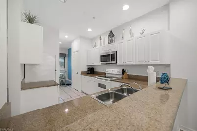 7930 Mahogany Run Ln #826, Naples, FL 34113 - Photo 4