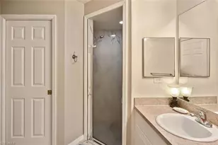 425 NW 20th Pl, Cape Coral, FL 33993 - Photo 24