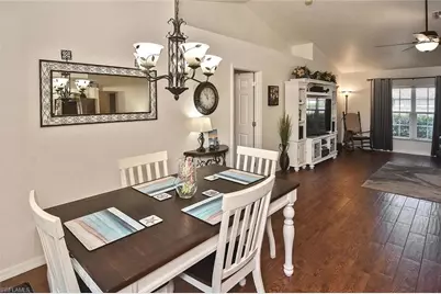 425 NW 20th Pl, Cape Coral, FL 33993 - Photo 16