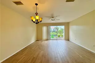 860 Hampton Cir, Naples, FL 34105 - Photo 4