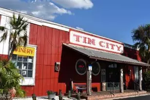 803 River Point Dr, Naples, FL 34102 - Photo 20