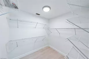 3655 Amberly Cir, Naples, FL 34112 - Photo 14