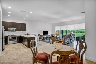 12445 Dahlia Ct, Naples, FL 34120 - Photo 4