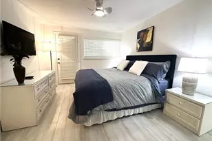 175 5th Ave S, Naples, FL 34102 - Photo 8